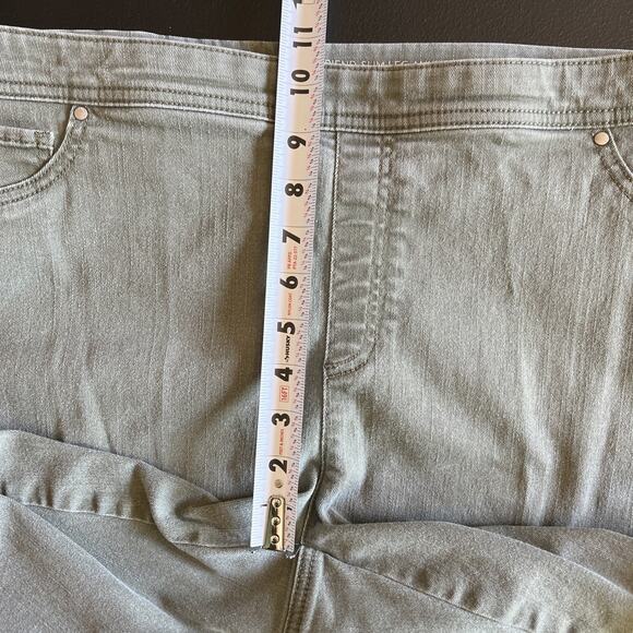 Chico's Jeans 14 Olive Pull On Perfect Stretch Girlfriend Slim Leg Ankle Zip - Picture 9 of 9